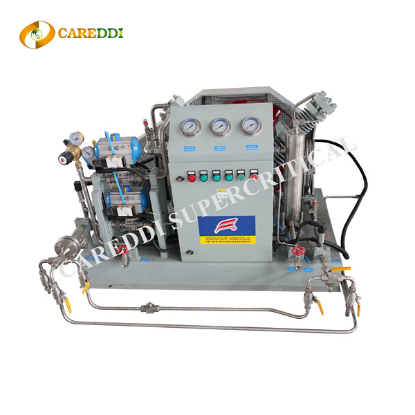 96L(24LX4) Medium Size Supercritical Co2 Extraction Machine